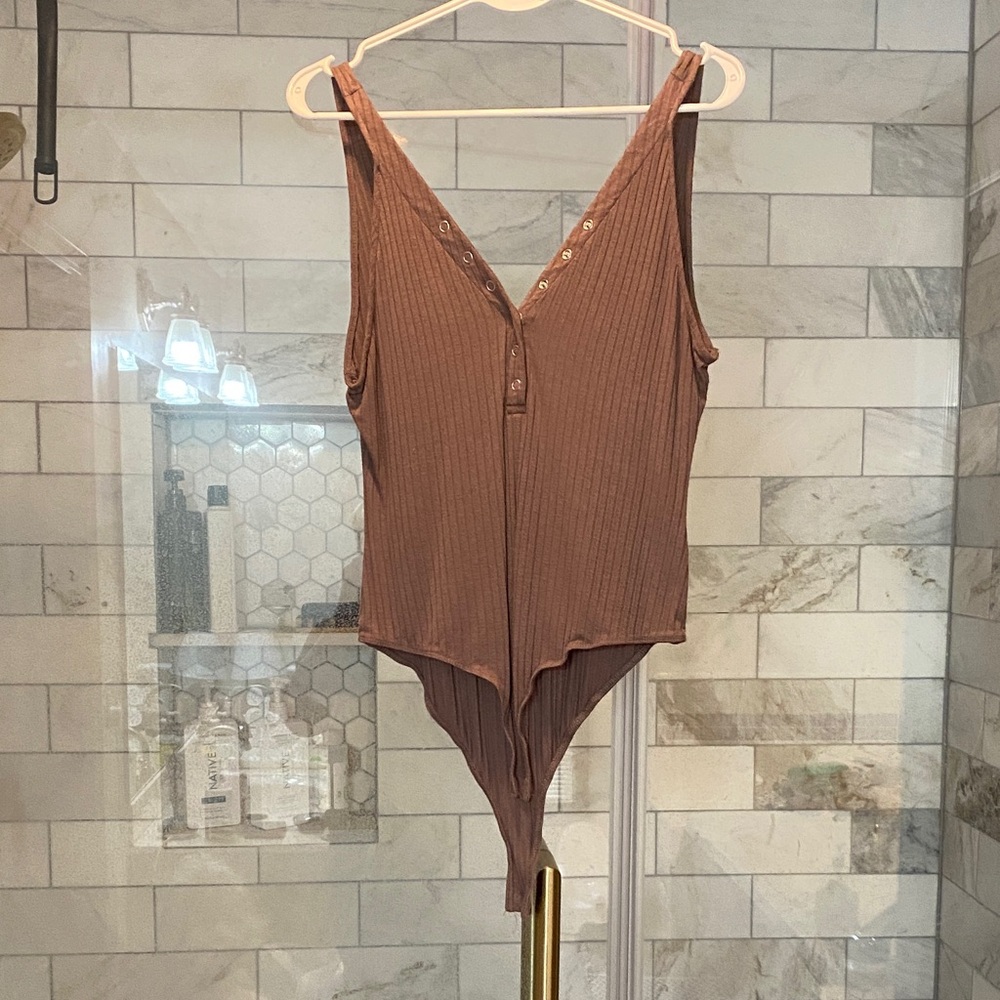 Fashion Nova Ribbed Button-Up Bodysuit - Brown
